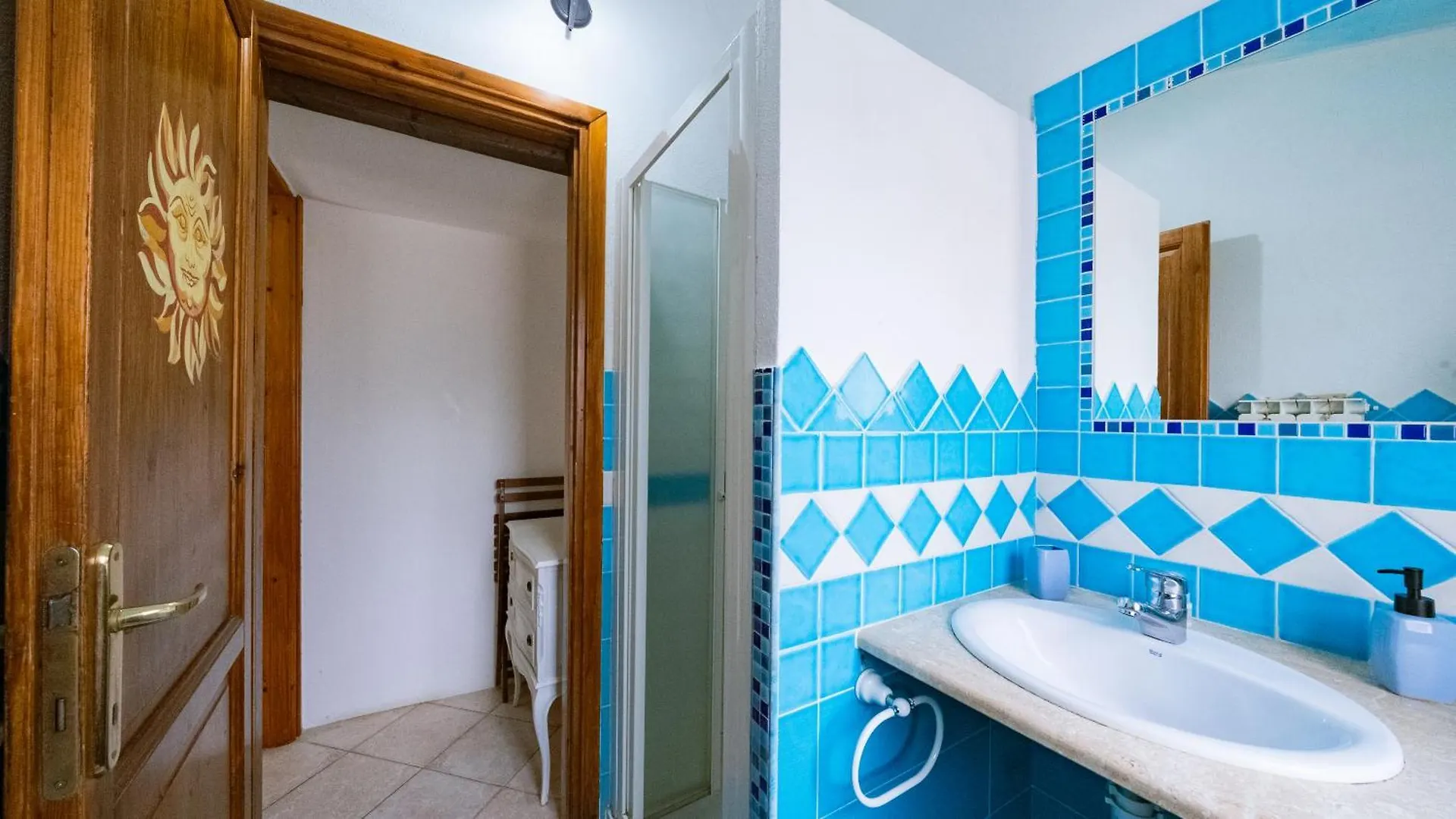 Bed and Breakfast Da Teresa San Teodoro  Nocleg ze śniadaniem