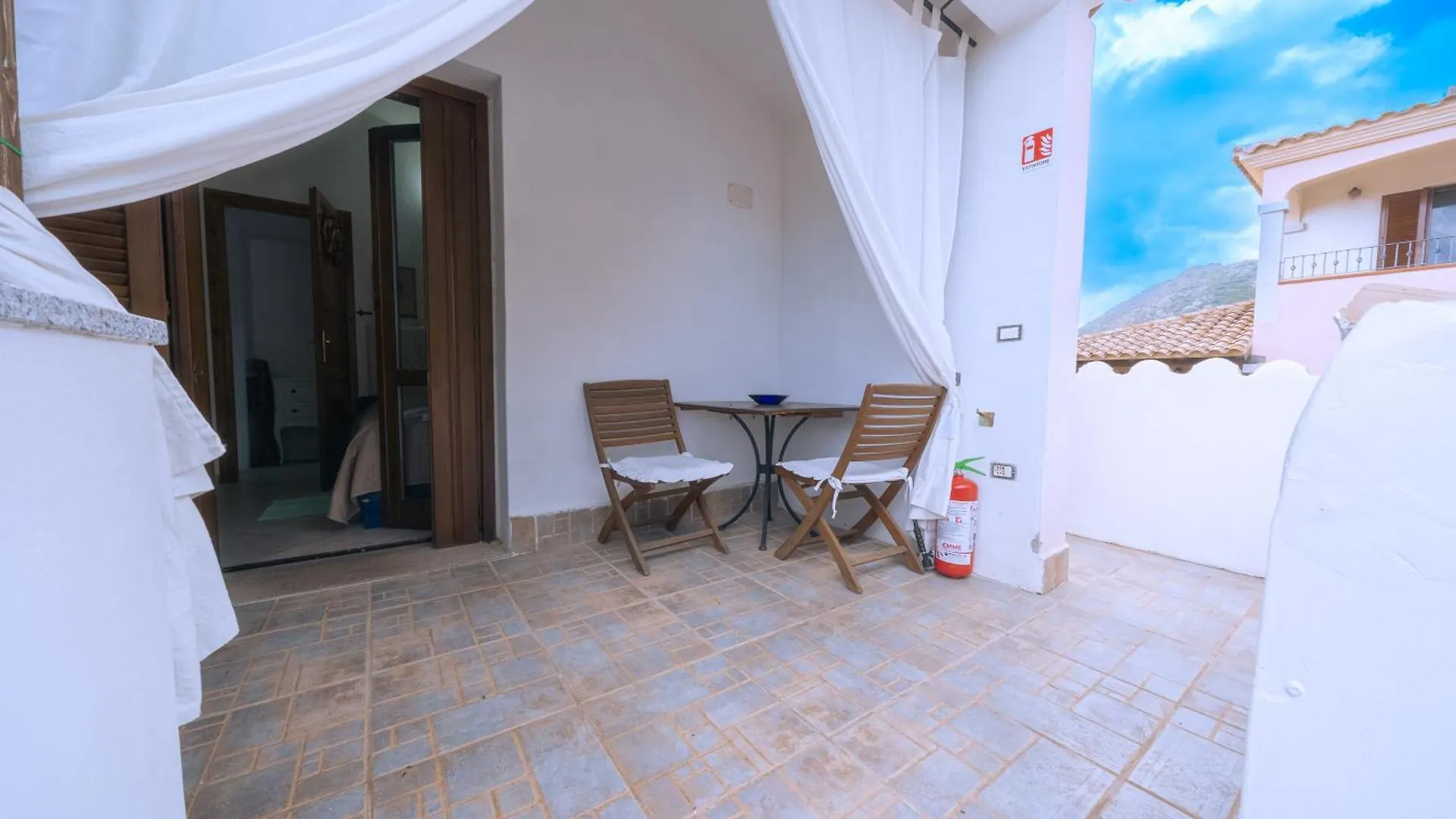 Bed and Breakfast Da Teresa San Teodoro  0*, San Teodoro (Sardinia)