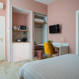 Pontenuovo Bed 3*, Neapel Italien